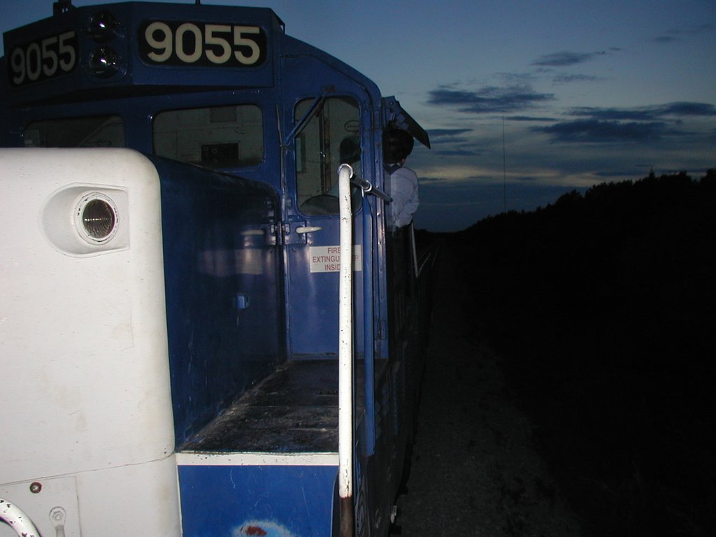 2004/07(July)/PNO-RR-Flyer/1024x768_2004-07-24-PNO-12-RoundRock-Flyer-Train.JPG