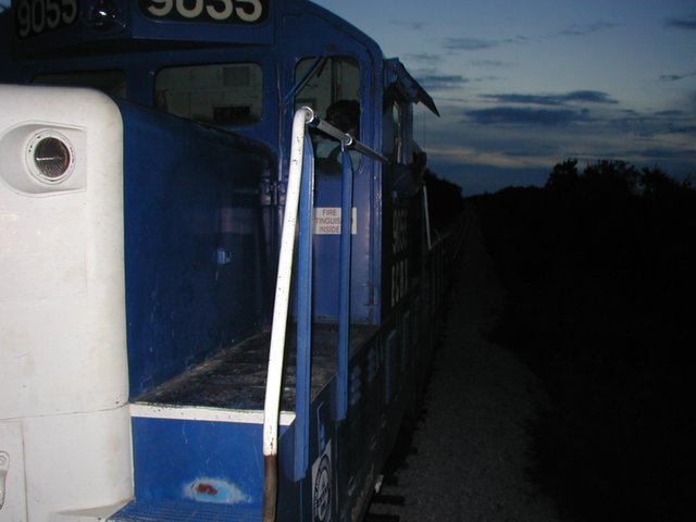 2004/07(July)/PNO-RR-Flyer/640x480_2004-07-24-PNO-09-RoundRock-Flyer-Train.JPG