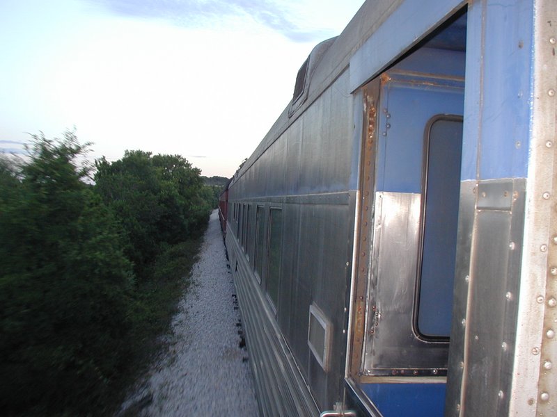 2004/07(July)/PNO-RR-Flyer/800x600_2004-07-24-PNO-06-RoundRock-Flyer-Train.JPG