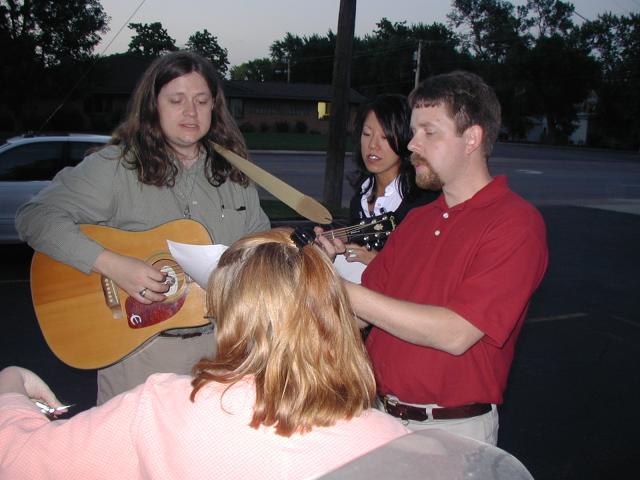 2004-07-28-MaryHelen-Scott-funeral-6-Troy-Jaymee-Jason.JPG