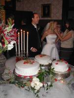 2004-07-02-Shane-Jaynelle-Wedding-18-cake.JPG