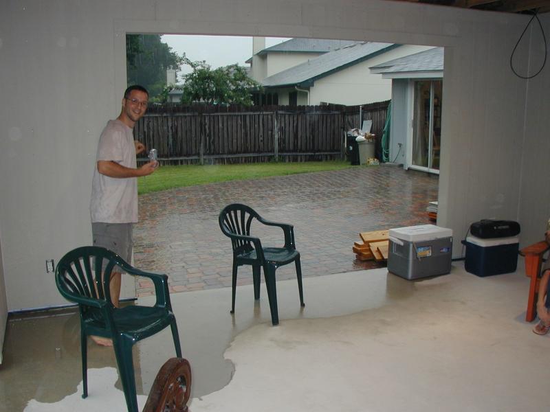 2004/07(July)/Troy-Syndia-Patio/800x600_2004-07-25-Troy-Syndia-Deisinger-home-4.JPG