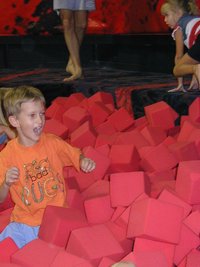 2004-08-14-Case-Bday-06-Chance-volcano.JPG