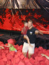 2004-08-14-Case-Bday-18-Travis-Dax-volcano.JPG