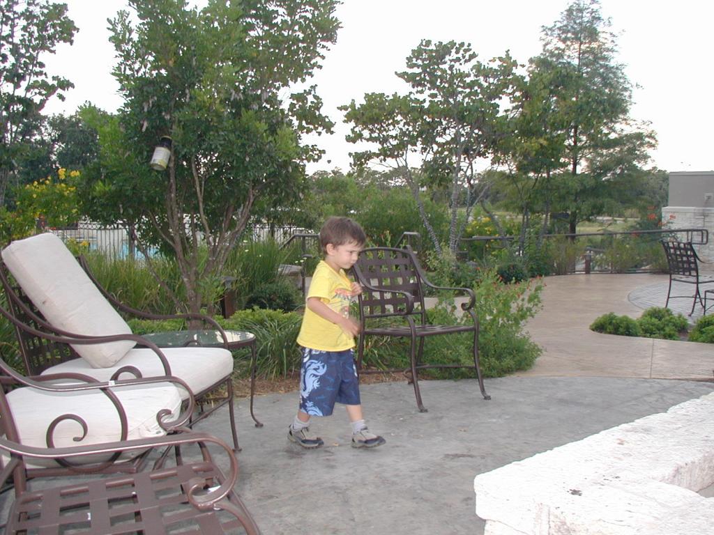 2004/08(August)/FiestaTexas/1024x768_2004-08-15-Fiesta-Texas-71-Dax.JPG
