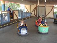2004-08-15-Fiesta-Texas-40-Bryant-Dax-bumpercars.JPG