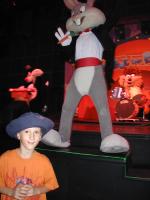 2004-08-15-Fiesta-Texas-45-Chance-bugsbunny.JPG