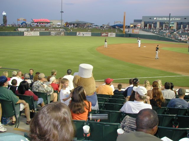 2004-08-05-RR-Express-6-Suzi-Work-Spike-Chance.JPG