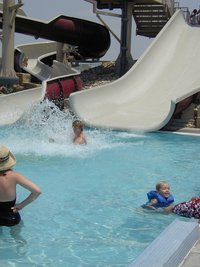 2004-08-07-Pflugerville-Pool-3-Justin-Vale.JPG