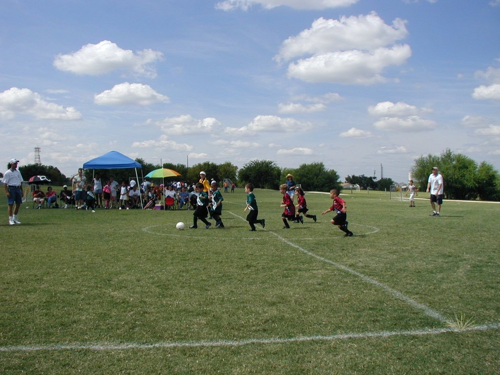 2004/09(September)/Cobra-Soccer/1024x768_2004-09-18-Soccer-14-Chance-Alexia-Christian.JPG