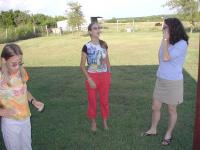2004-09-03-Mike-and-Carla-3-Briana-Courtney.JPG