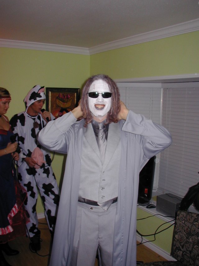 2004/10(October)/Halloween/2004-10-30-Halloween-party-1-Mark.JPG