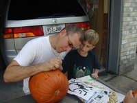 2004-10-31-Halloween-02-pumpkin-carving-Travis-Chance.JPG