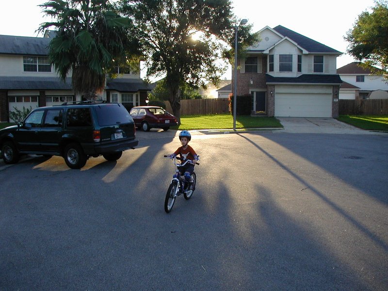2004/10(October)/Misc/2004-10-09-Chance-riding-bike-1.JPG
