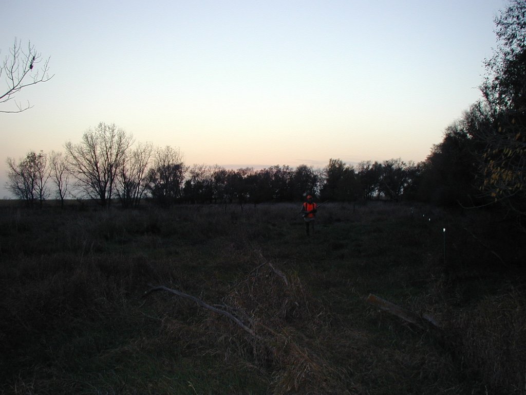 2004/10(October)/SD-Hunting/1024x768_2004-10-26-Pheasant-Hunting-13.JPG