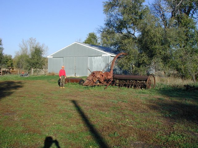 2004-10-26-Pheasant-Hunting-06-Tim.JPG