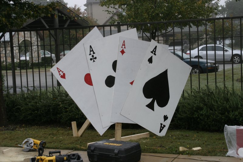 2004-11-21-Motive-Bison-Stampede-12-cards.JPG