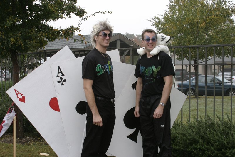 2004/11(November)/Motive-Bison-Stampede/800x600_2004-11-21-Motive-Bison-Stampede-22-Siegfried-Roy.JPG
