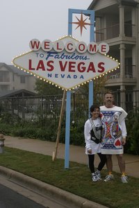 2004-11-21-Motive-Bison-Stampede-24-Welcome-to-Las-Vegas-Joe-Sheri.JPG
