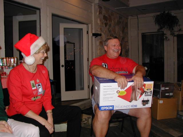 2004/12(December)/Christmas/640x480_2004-12-24-Christmas-Eve-20-Janeen-Jim-new-CD-printer.JPG