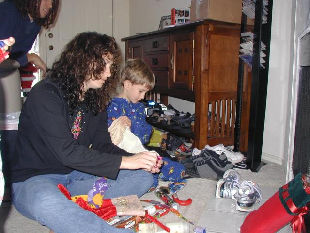 2004-12-25-Christmas-stockings-Suzi-Chance-3.JPG
