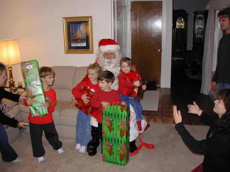 2004-12-24-Christmas-Eve-14-Santa-Chance-Dax-Vale-Kyla.JPG