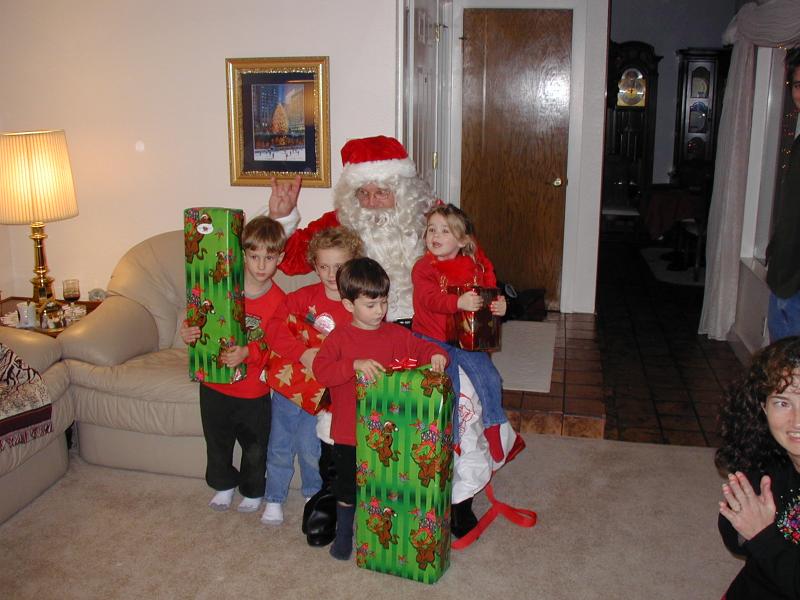 2004-12-24-Christmas-Eve-15-Santa-Chance-Dax-Vale-Kyla.JPG