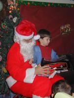 2004-12-16-Christmas-Party-05-Dax.JPG