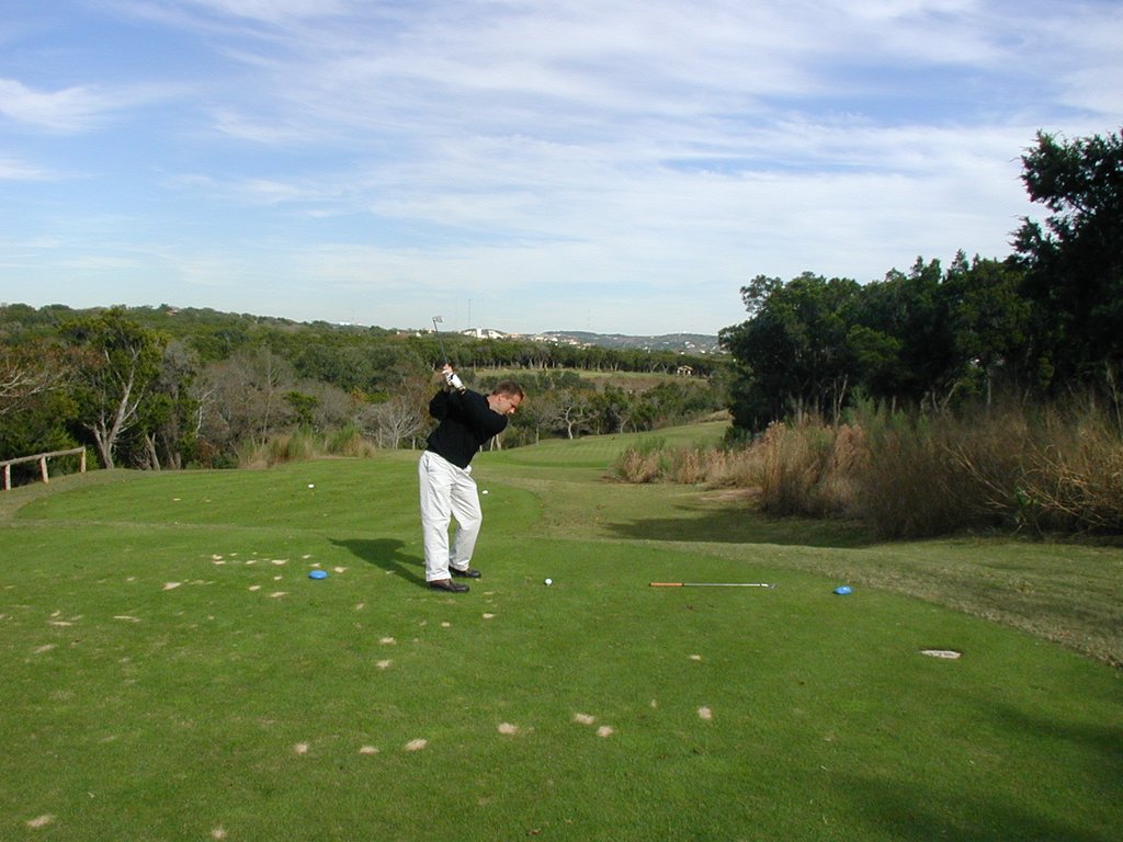 2004/12(December)/Golf/1024x768_2004-12-01-ISS-Barton-Creek-Golf-4-John-Sertel.JPG