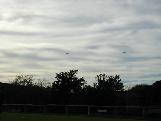 2004-12-01-ISS-Barton-Creek-Golf-5-4-apaches.JPG