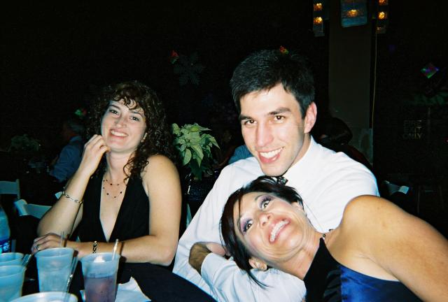 2004-12-04-Motive-Christmas-Party-14-Suzi-Stan-Sheri.jpg