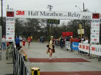 2005-01-30-3M-half-marathon-Suzi-3.JPG