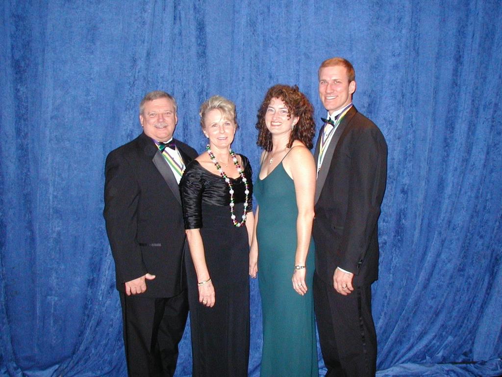 2005/01(January)/Coronation-Ball/1024x768_2005-01-08-Coronation-Ball-25-Jim-Janeen-Suzi-Travis.JPG