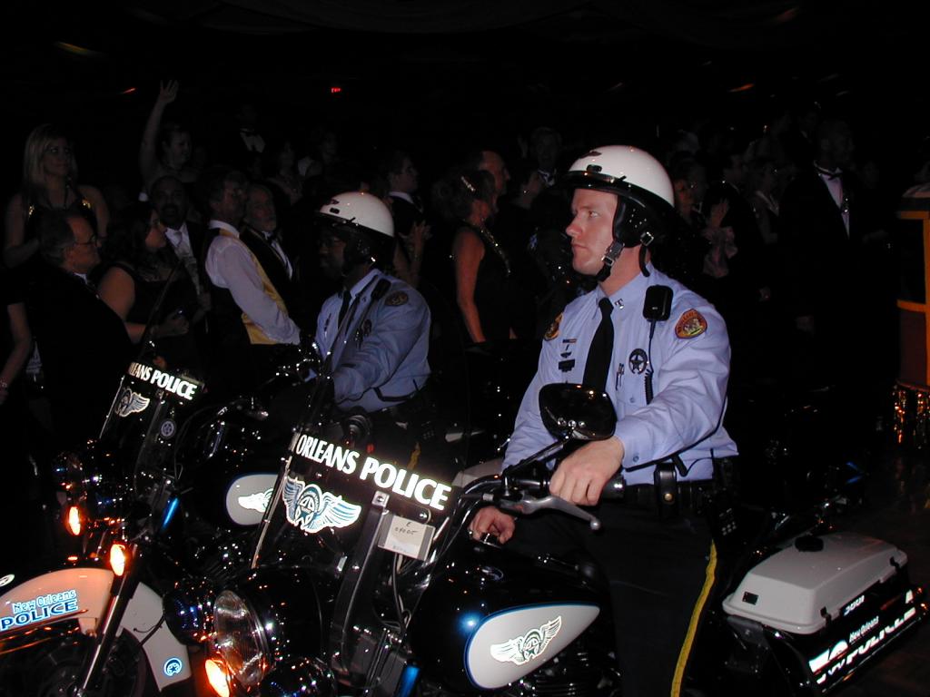 2005/01(January)/Coronation-Ball/1024x768_2005-01-08-Coronation-Ball-35-Parade.JPG