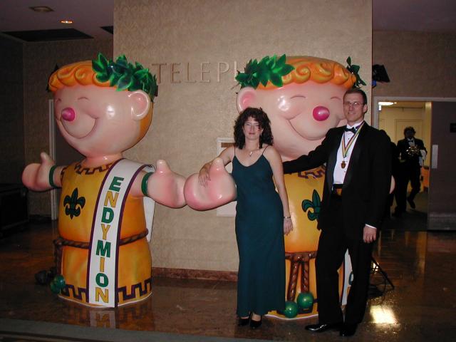 2005/01(January)/Coronation-Ball/640x480_2005-01-08-Coronation-Ball-14-Suzi-Travis.JPG