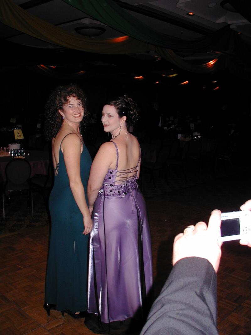 2005/01(January)/Coronation-Ball/800x600_2005-01-08-Coronation-Ball-12-Suzi-Marci.JPG