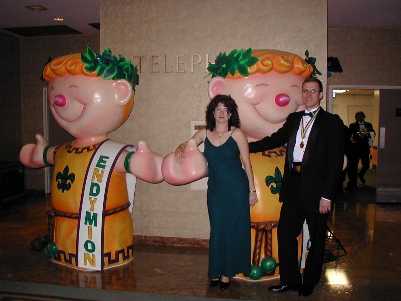 2005/01(January)/Coronation-Ball/800x600_2005-01-08-Coronation-Ball-14-Suzi-Travis.JPG