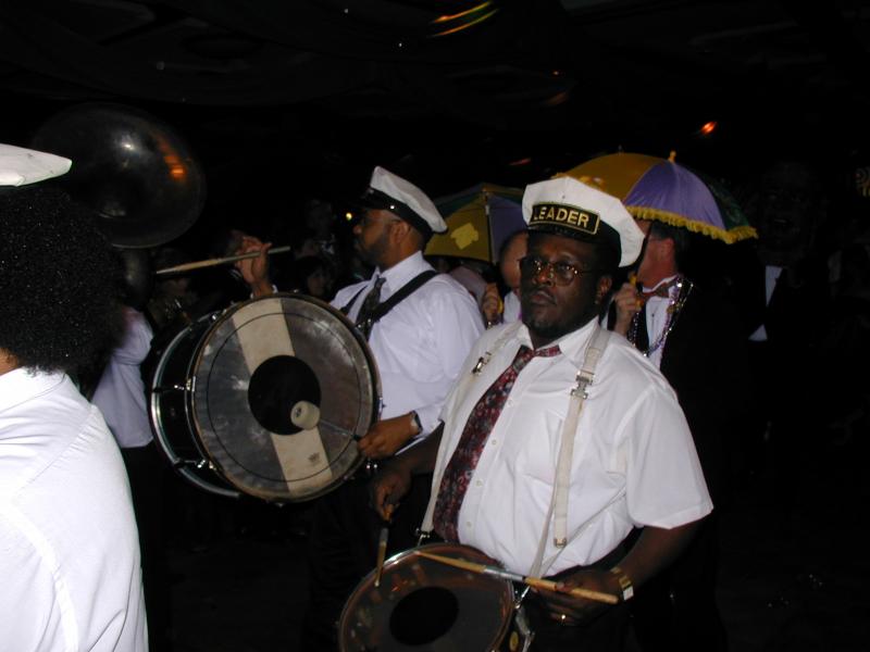 2005/01(January)/Coronation-Ball/800x600_2005-01-08-Coronation-Ball-39-Parade.JPG