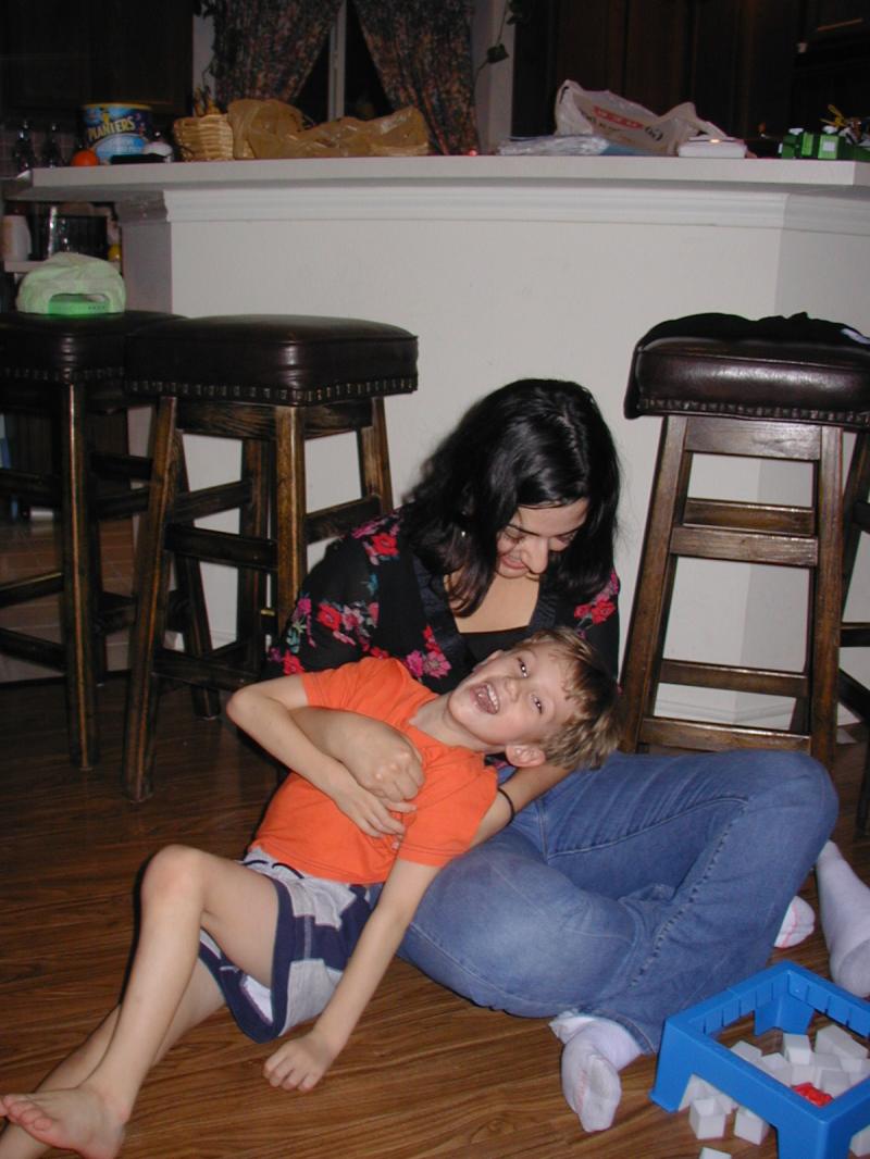 2005/01(January)/Misc/800x600_2005-01-02-Xmas-Mark-Vanessa-3-Chance.JPG