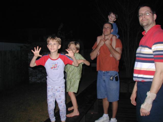 2005/01(January)/New-Years/640x480_2005-01-01-New-Years-4-Dax-Chance-Matt-Jack-Travis.JPG