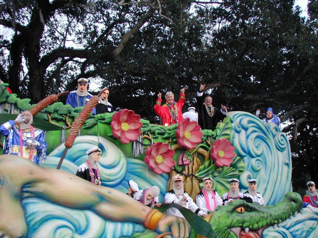 2005/02(February)/2005-Mardi-Gras/1024x768_2005-02-05-Mardi-Gras-13-float-Ren-Mike-Jim.JPG