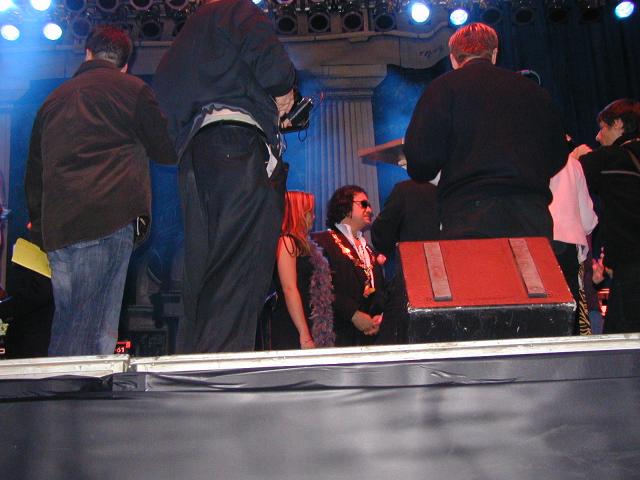 2005/02(February)/2005-Mardi-Gras/640x480_2005-02-04-New-Orleans-27-BeansNJeans-Gene-Simmons.JPG