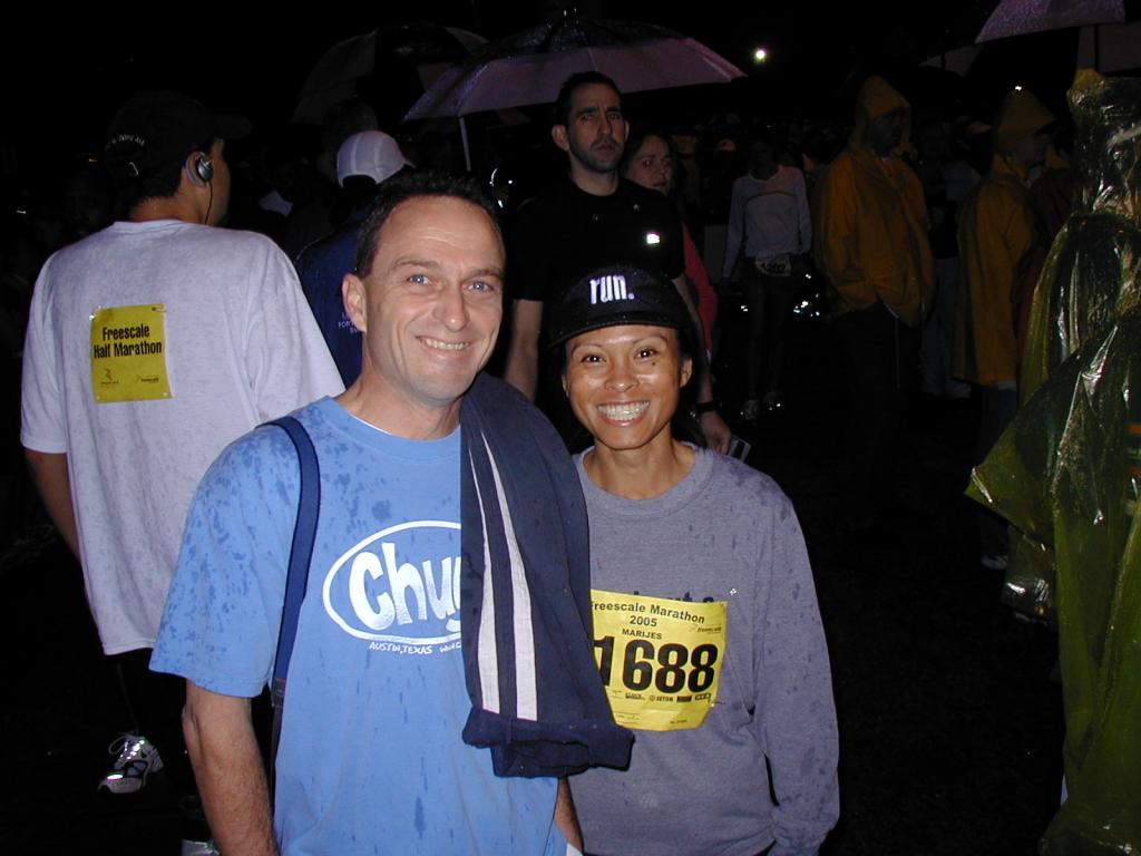 2005/02(February)/Freescale-Marathon/1024x768_2005-02-13-Freescale-Marathon-04-Tery-Marijes-Brownell.JPG