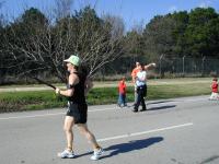 2005-02-13-Freescale-Marathon-31-Suzi-mile17-Chance-Heather-Josh-Dax.JPG