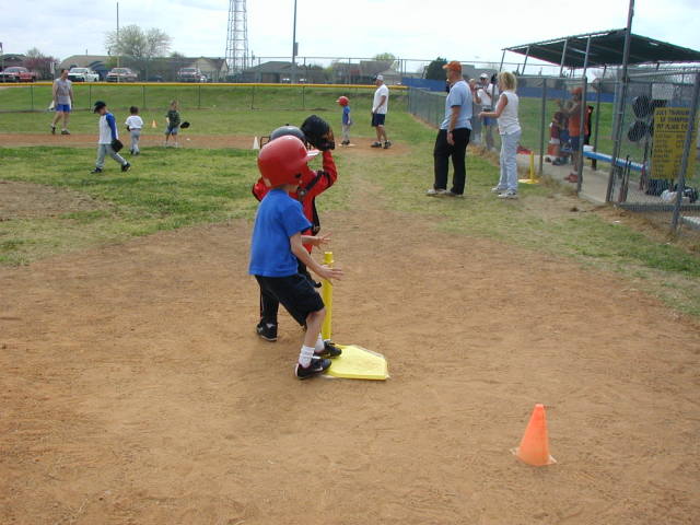 2005-03-19-Chance-Tball-08-scores.JPG