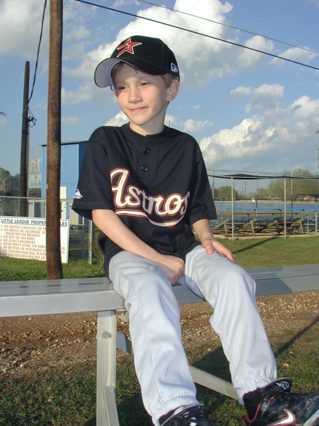 2005/03(March)/Chance-Tball/640x480_2005-03-21-Chance-Tball-Astros-2.JPG