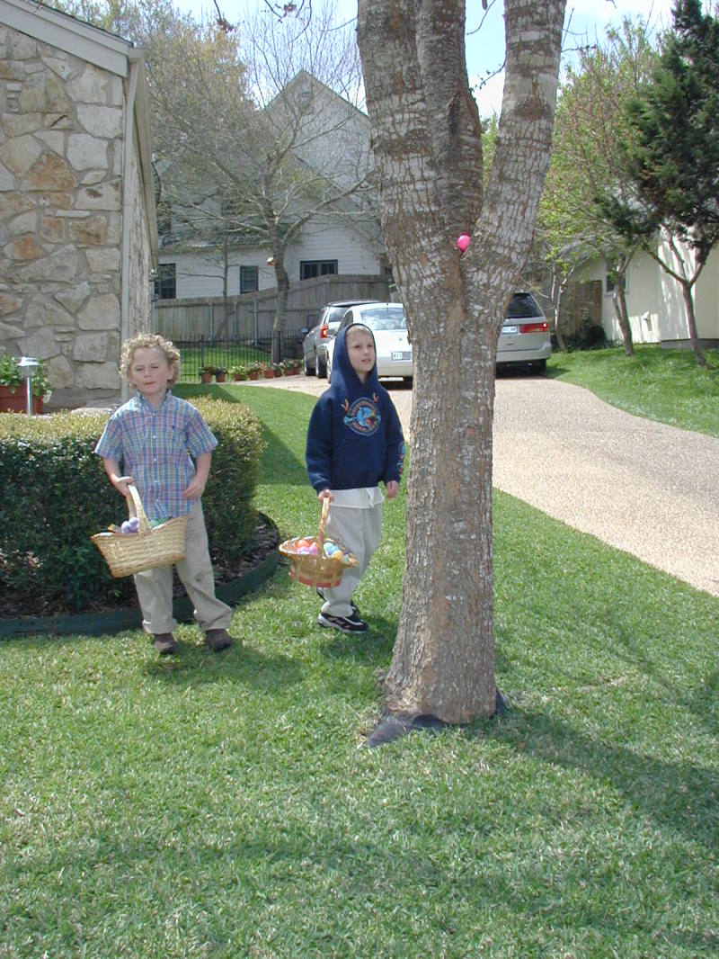 2005/03(March)/Easter/800x600_2005-03-27-Easter-20-Vale-Chance.JPG