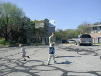 2005-03-27-Easter-27-confetti-eggs-Vale-Justin-Chance.JPG