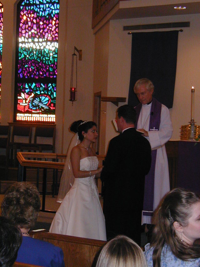 2005/03(March)/Greg-Mariana-Wedding/640x480_2005-03-18-Greg-Mariana-wedding-04.JPG