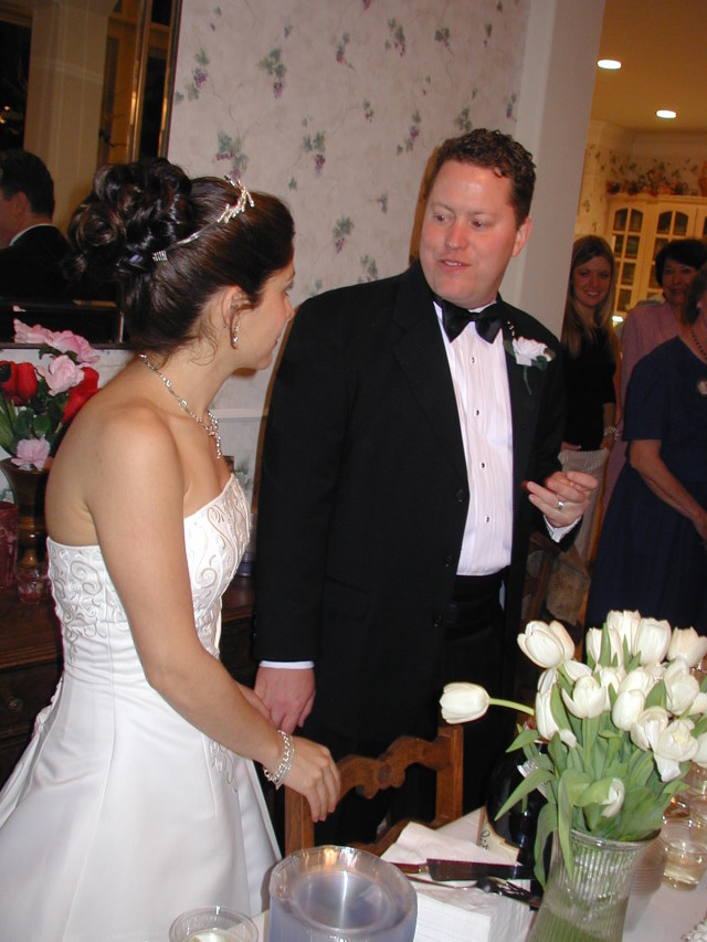 2005/03(March)/Greg-Mariana-Wedding/640x480_2005-03-18-Greg-Mariana-wedding-21-toast.JPG